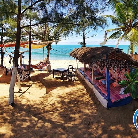 Beach Wave Hotel อารูกัมเบย์ ภายนอก รูปภาพ