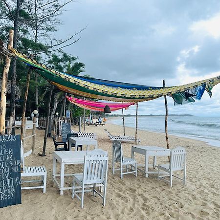 Beach Wave Hotel อารูกัมเบย์ ภายนอก รูปภาพ