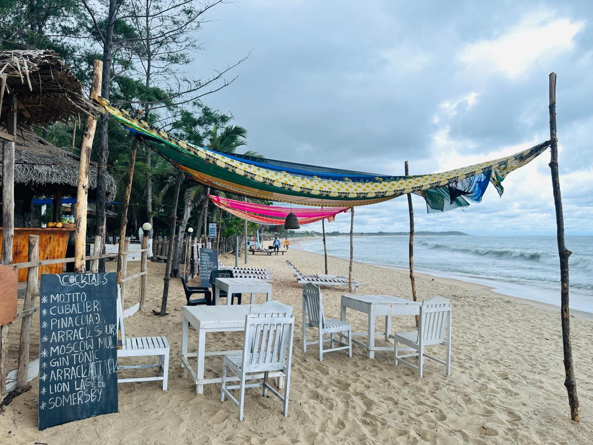 Beach Wave Hotel อารูกัมเบย์ ภายนอก รูปภาพ