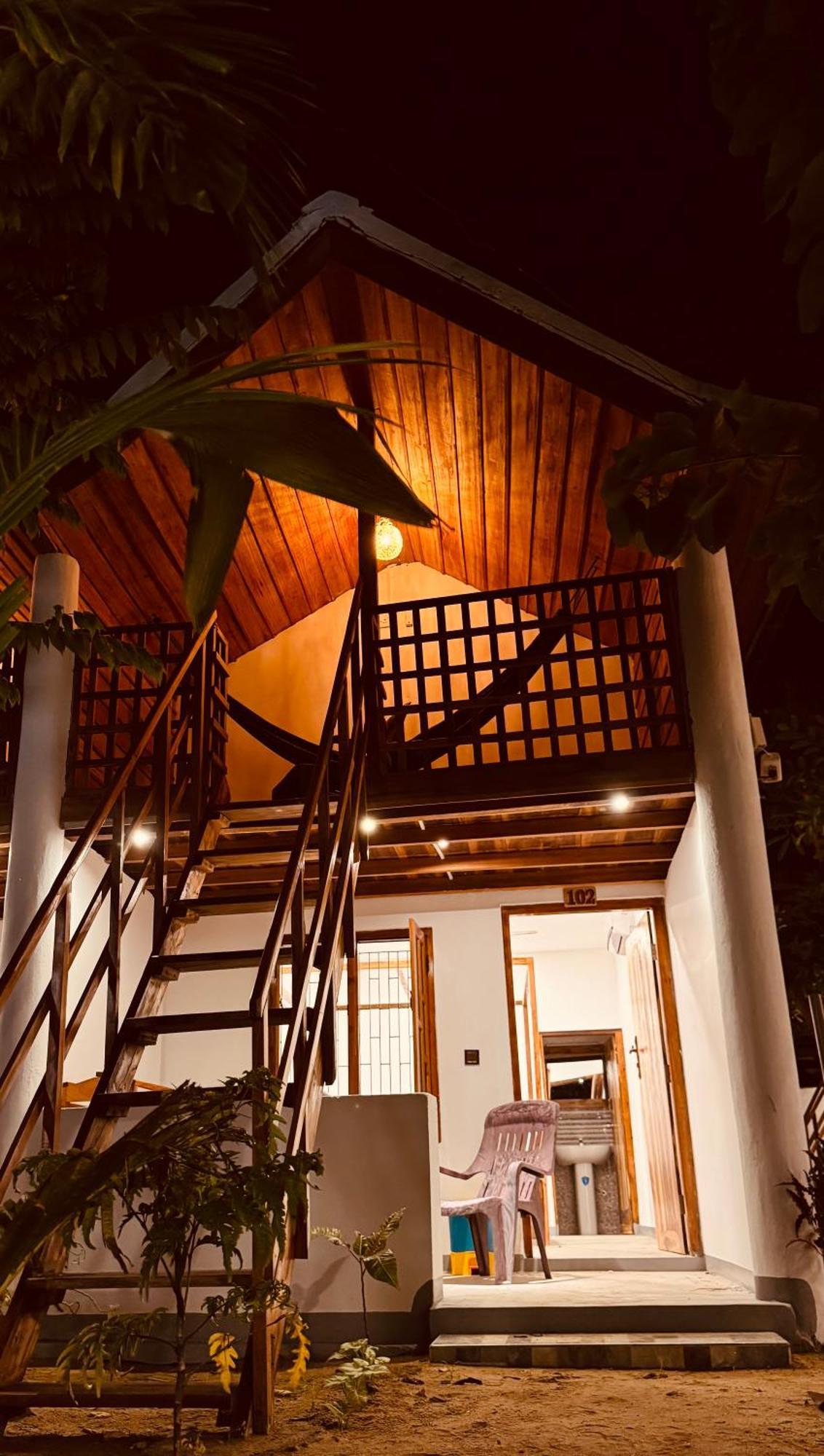 Beach Wave Hotel อารูกัมเบย์ ภายนอก รูปภาพ