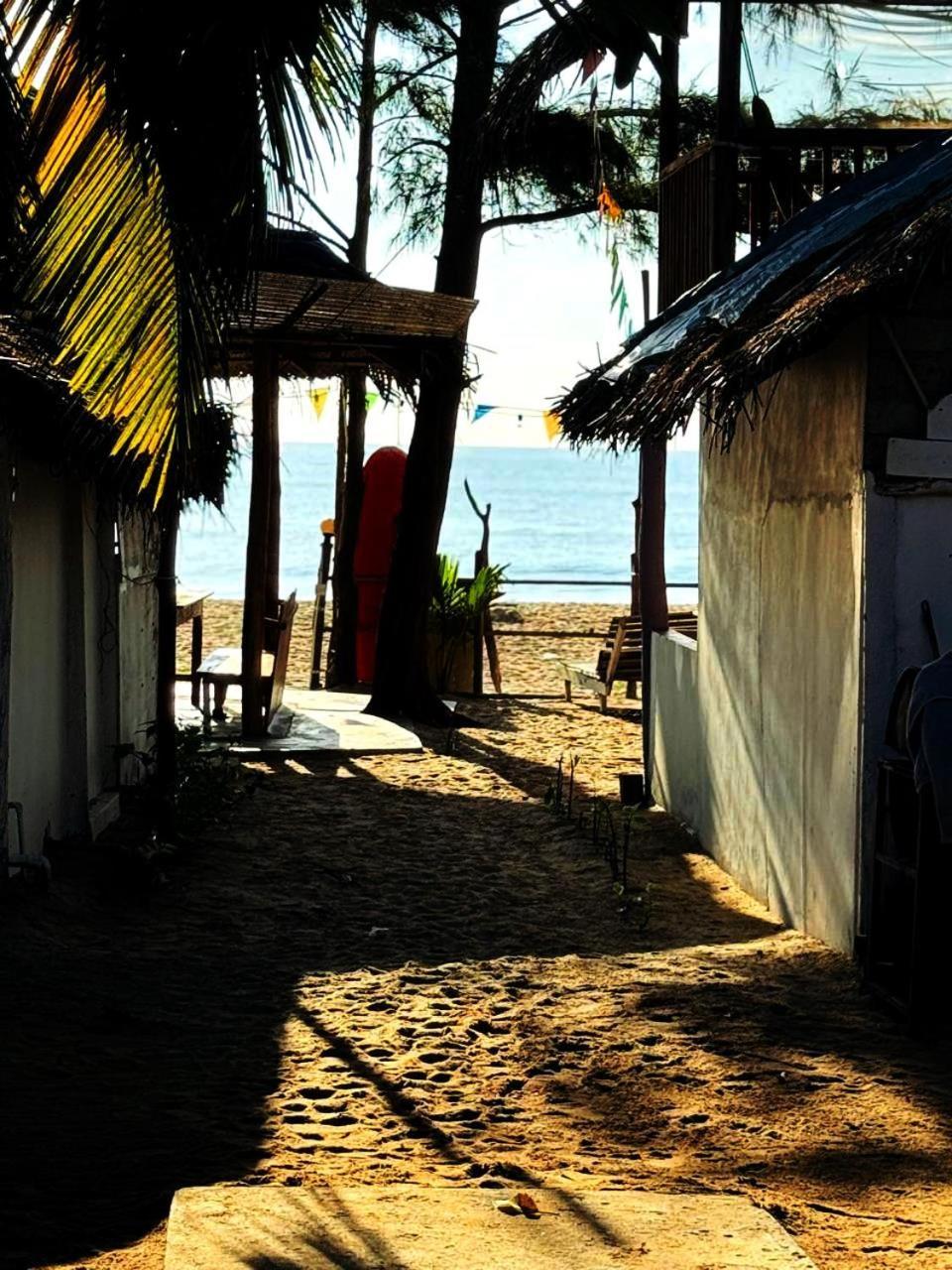 Beach Wave Hotel อารูกัมเบย์ ภายนอก รูปภาพ