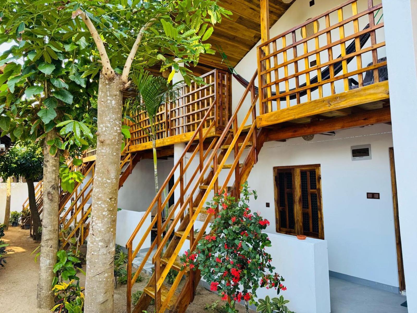 Beach Wave Hotel อารูกัมเบย์ ภายนอก รูปภาพ